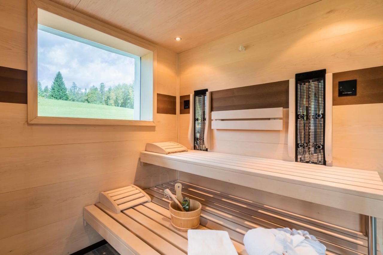 Loewen Chalets Seefeld in Tirol Exterior photo