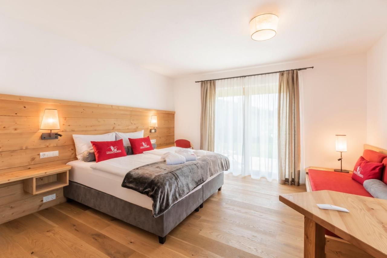 Loewen Chalets Seefeld in Tirol Exterior photo