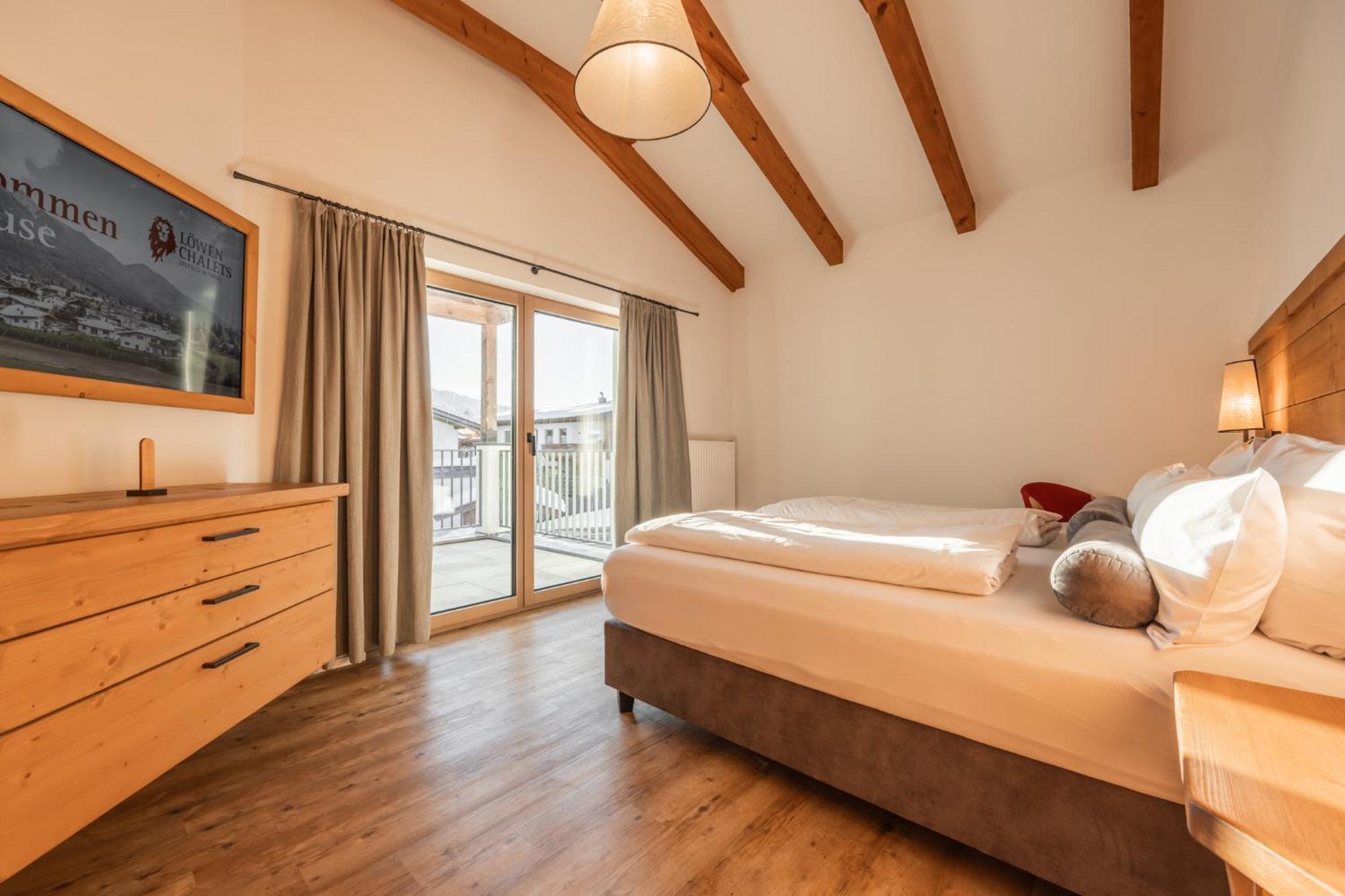 Loewen Chalets Seefeld in Tirol Exterior photo