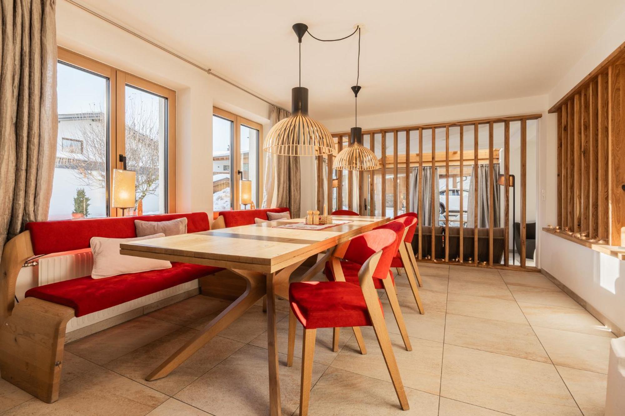 Loewen Chalets Seefeld in Tirol Exterior photo