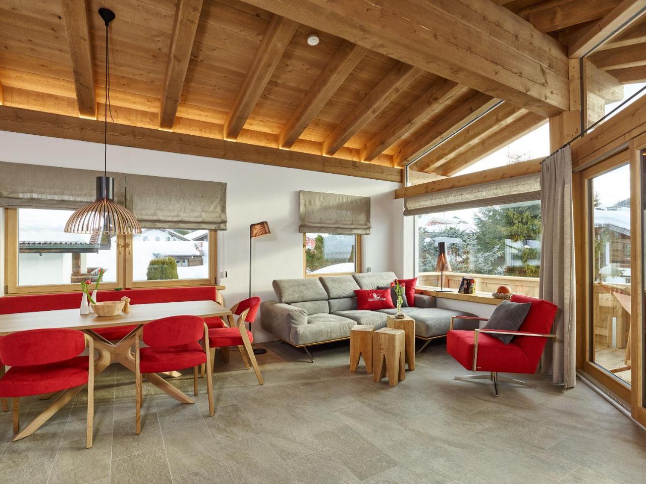 Loewen Chalets Seefeld in Tirol Exterior photo